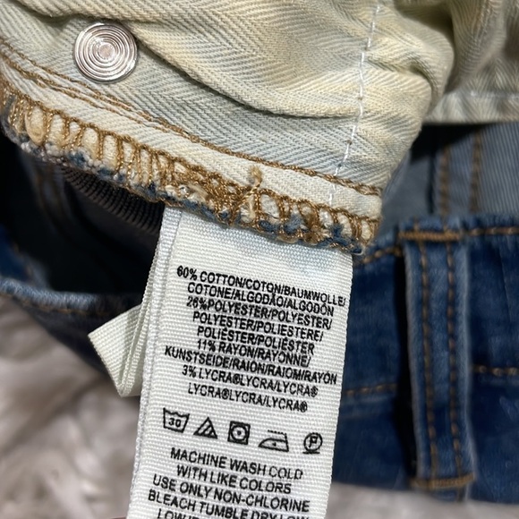 Free People Cropped Button Fly Front Slit Frayed Hem Denim Jeans - Picture 8 of 11